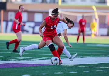 Izzy Halunen at USF