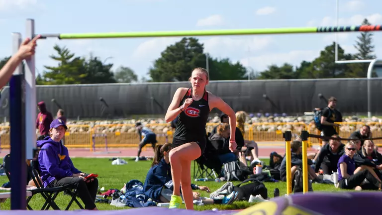 St. Cloud State Track & Field Opens Outdoor Season in South Carolina with 10 Top-10 Finishes