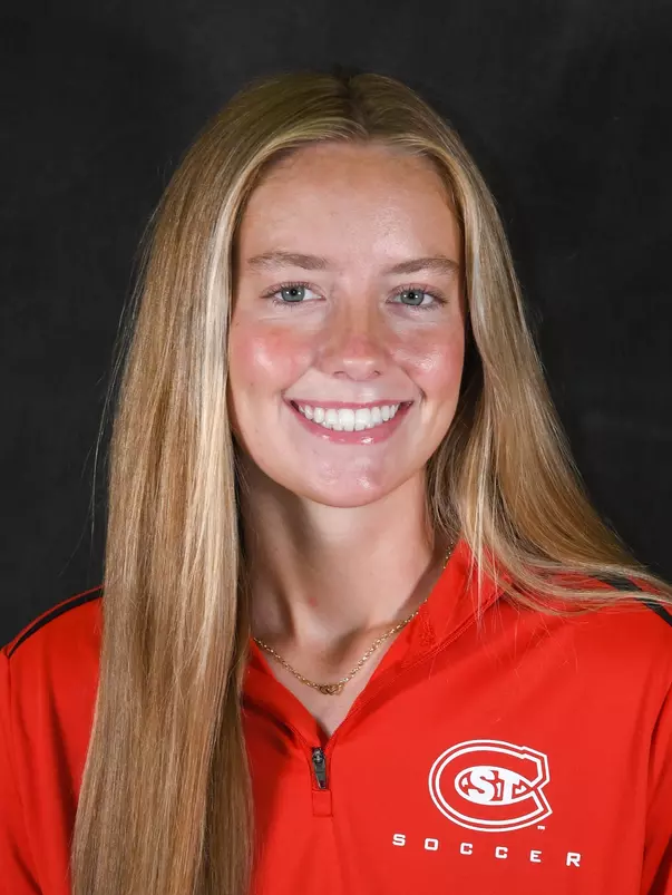 GRACE OLSON 2025-26 HEADSHOT