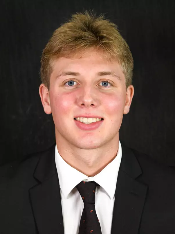 NOAH URNESS 2025-26 HEADSHOT
