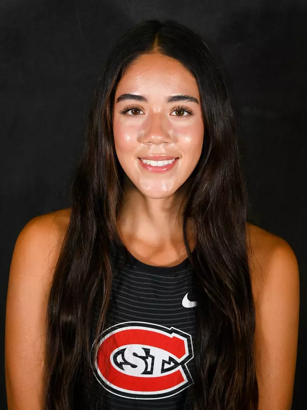 Abbygail Nunez 2025 XC Headshot