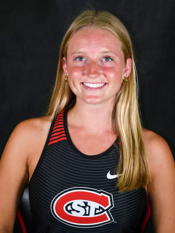 Hannah Little 2025 XC Headshot