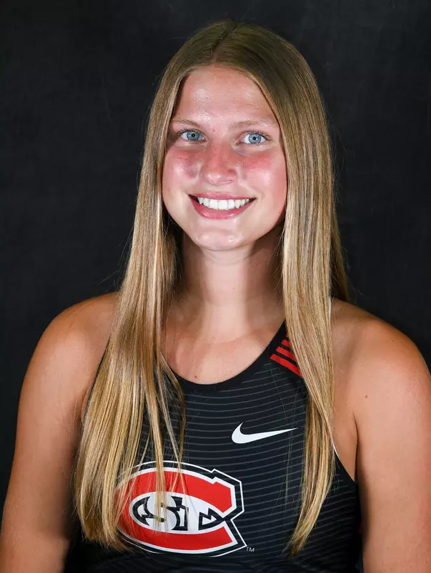 MerriAnna Johnson 2025 XC Headshot