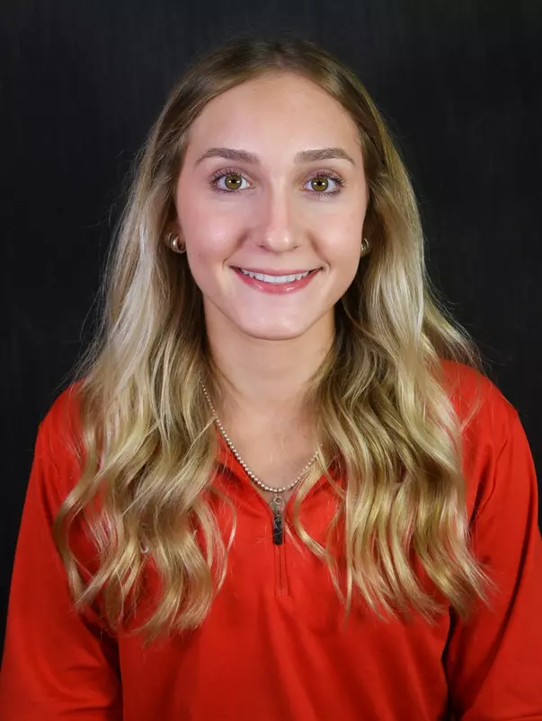 Hannah Arnold 2025-26 Headshot