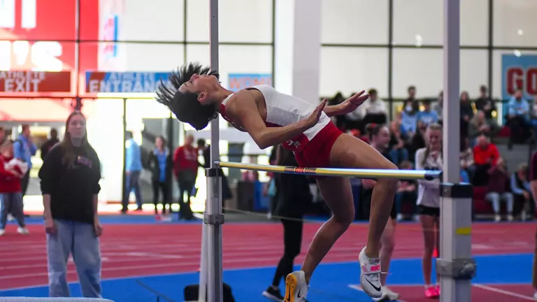 Klocksien, Martinez-Rodriguez and Woelfel Win Events for St. Cloud State Track & Field at Meet of the UnSaintly