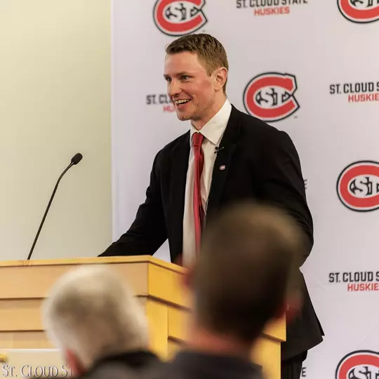 Nick Oliver Presser