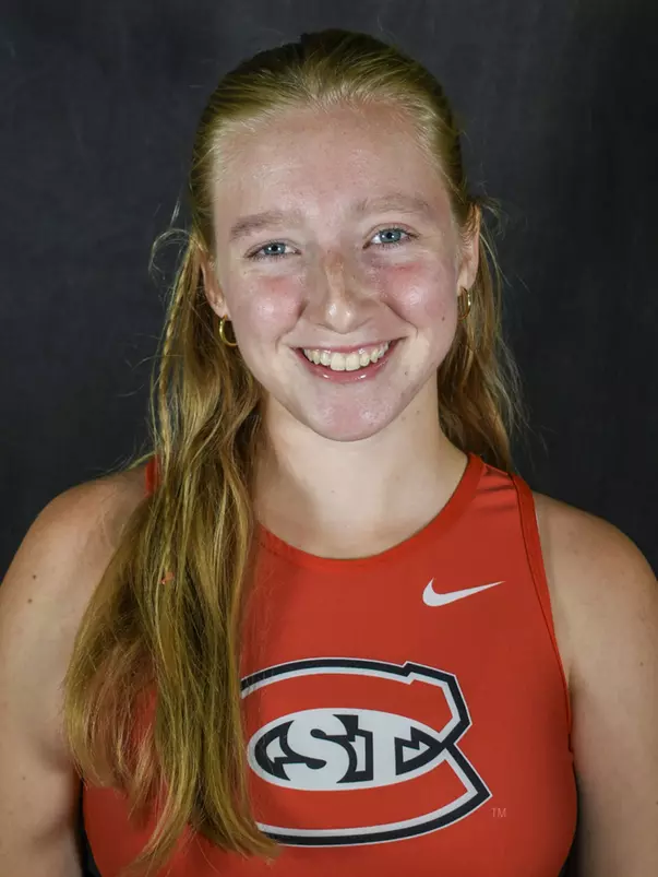 Lillian Jamison 2026 XC Headshot