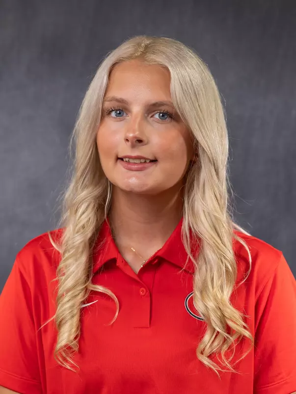 Emma Ryan 26/27 Headshot