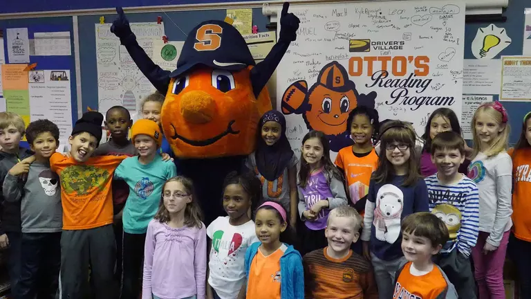 Otto Visits Reading Program Participants