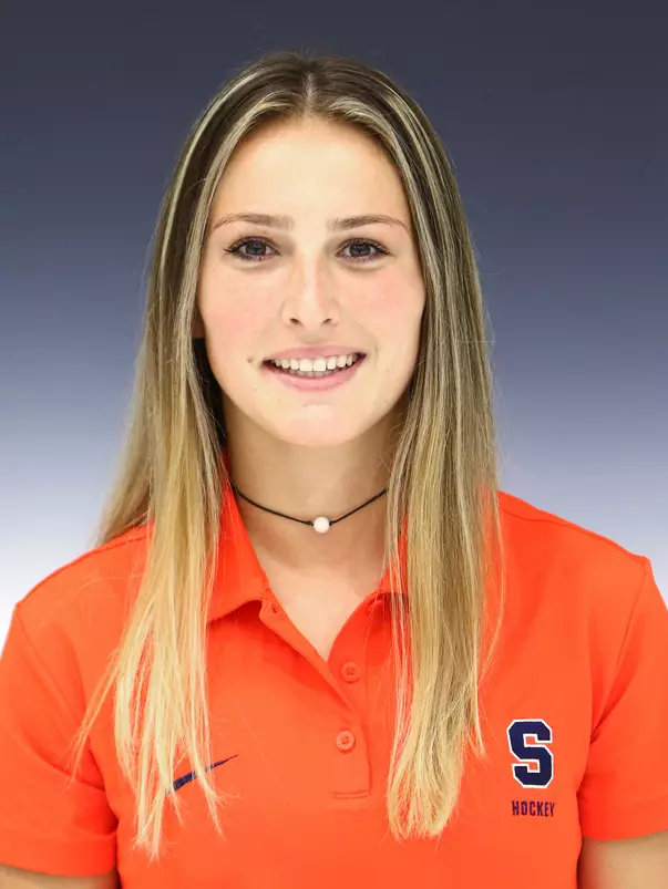 Derrer_Dakota_Headshot_17