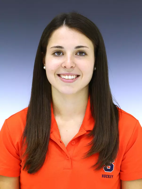 Grossi_Stephanie_Headshot_17