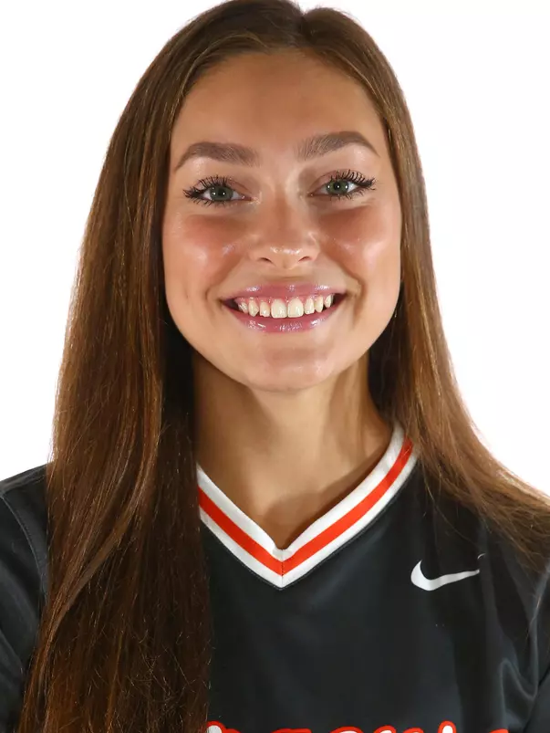 Olivia Pess Headshot