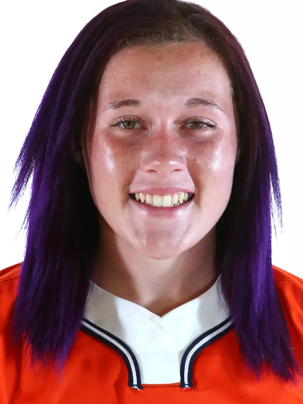 Geana Torres Headshot