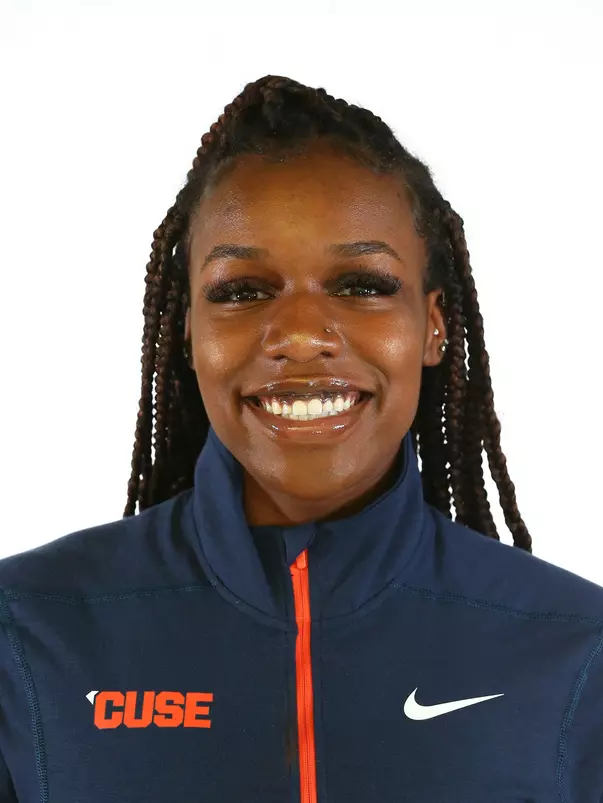 Kahniya James headshot