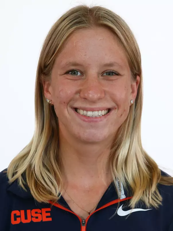 Sydney Nowicki headshot