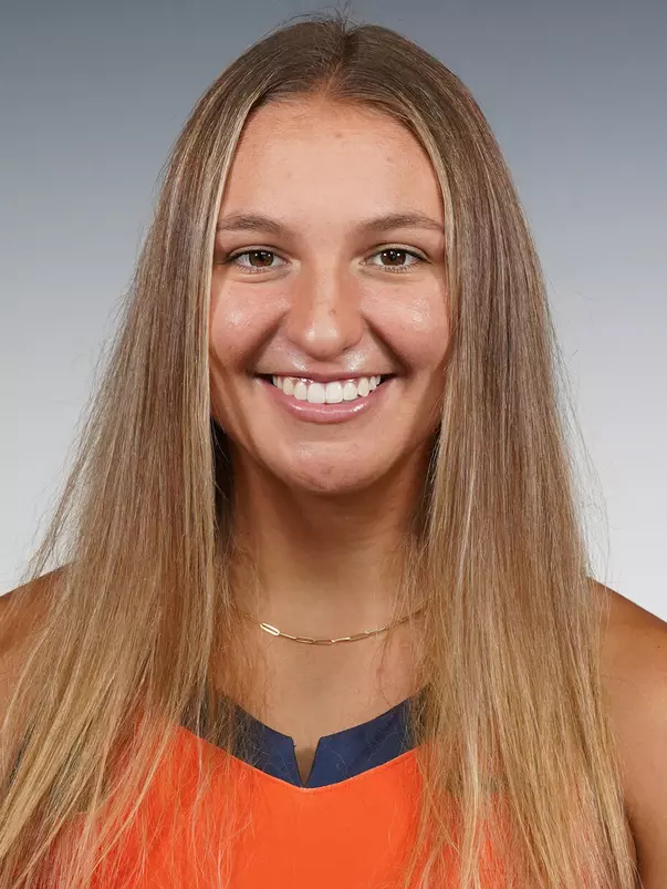 Olivia Bell Head Shot