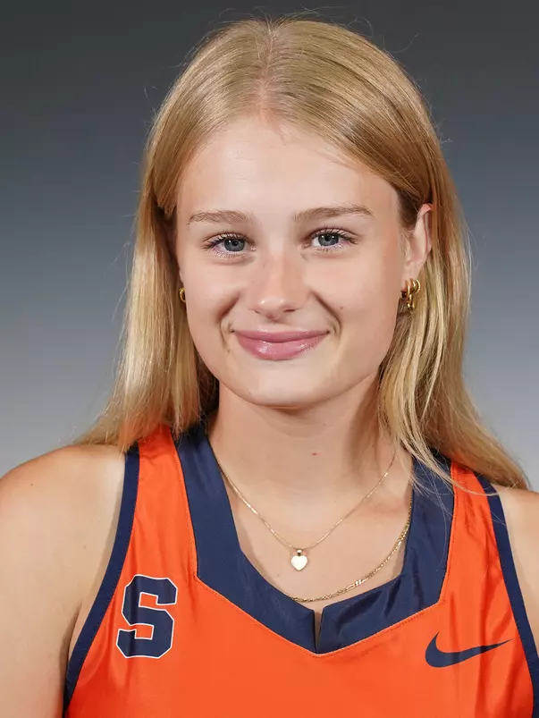 Suus Heijnekamp Head Shot