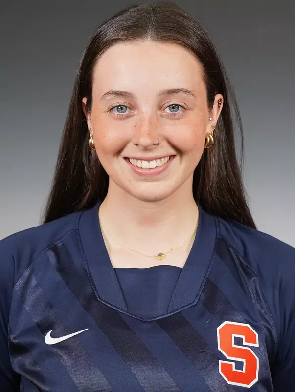 Louise Pert Head Shot