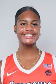 Keira Scott Summer Headshot