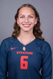 Ava Palm 2024 Headshot