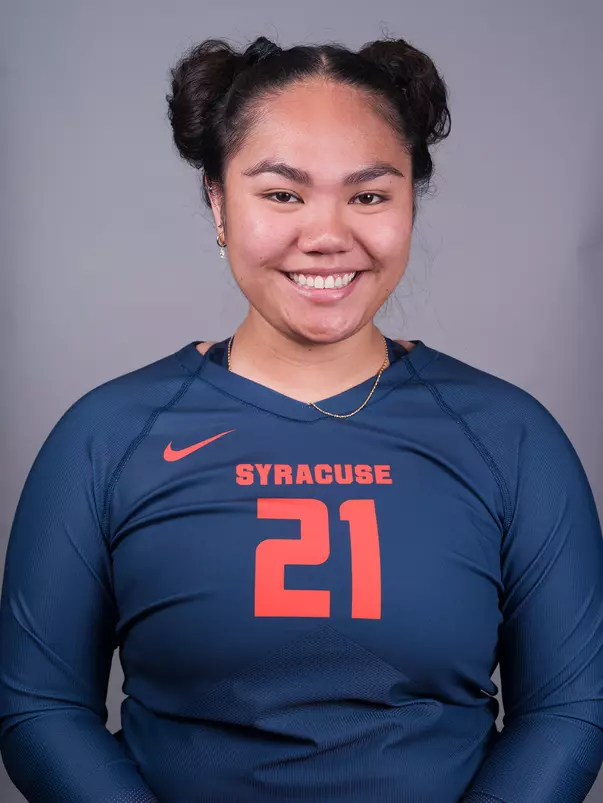 Elizabeth Schuster 2024 Headshot