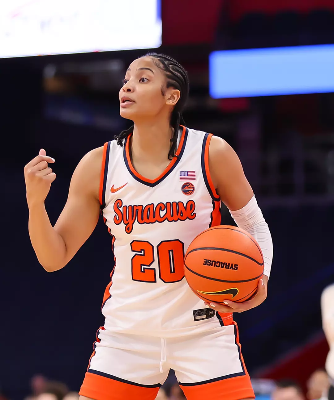 WBB vs. Auburn Action Shot Dominique Darius