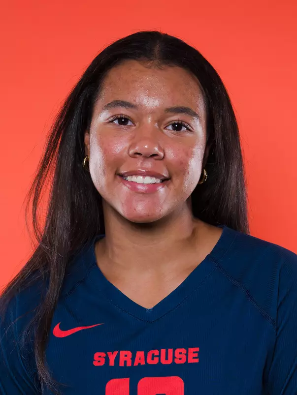 Queen Howse Headshot