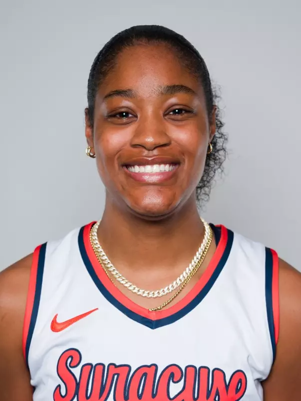 Journey Thompson Headshot 2025-26