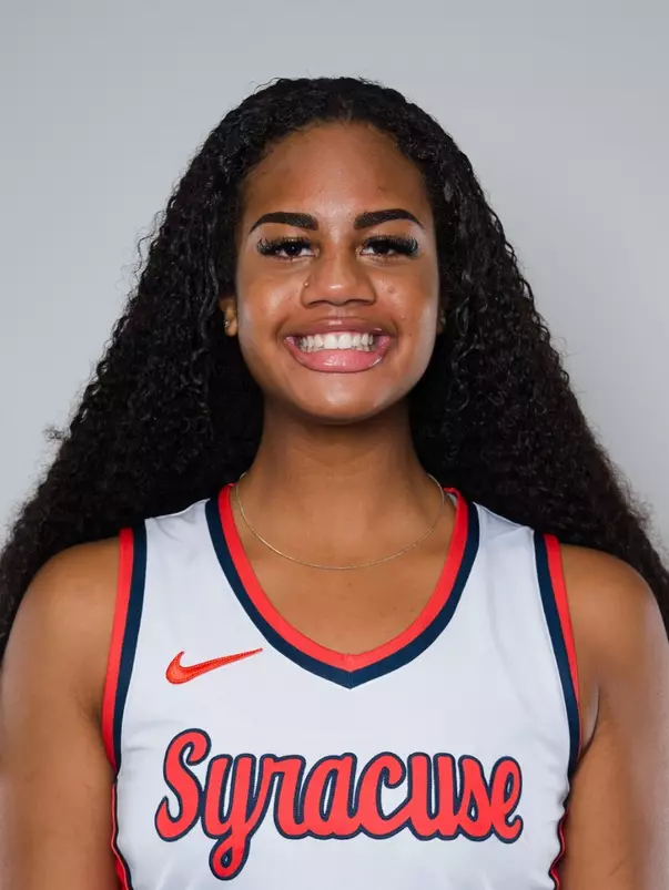 Keira Scott Headshot 2025-26