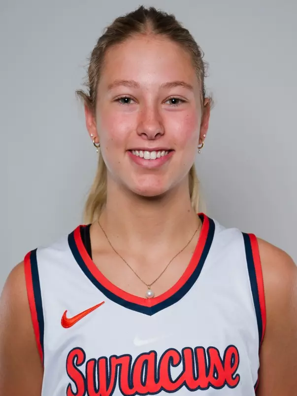 Maddy Potts Headshot 2025-26