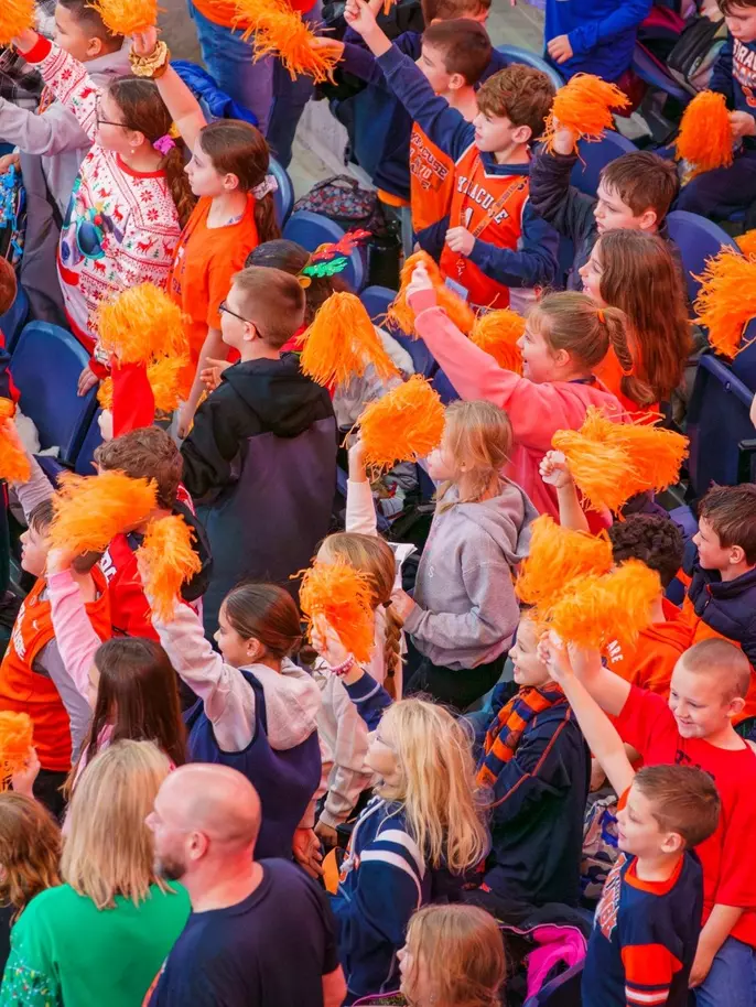 SU fans at women's basketball school day 2025