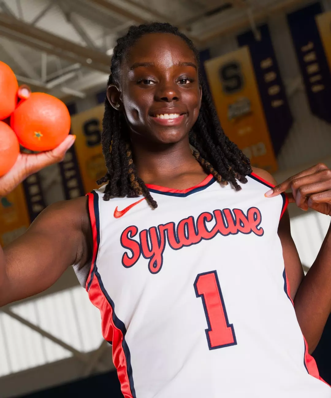 Destiny Robinson signs with Syracuse