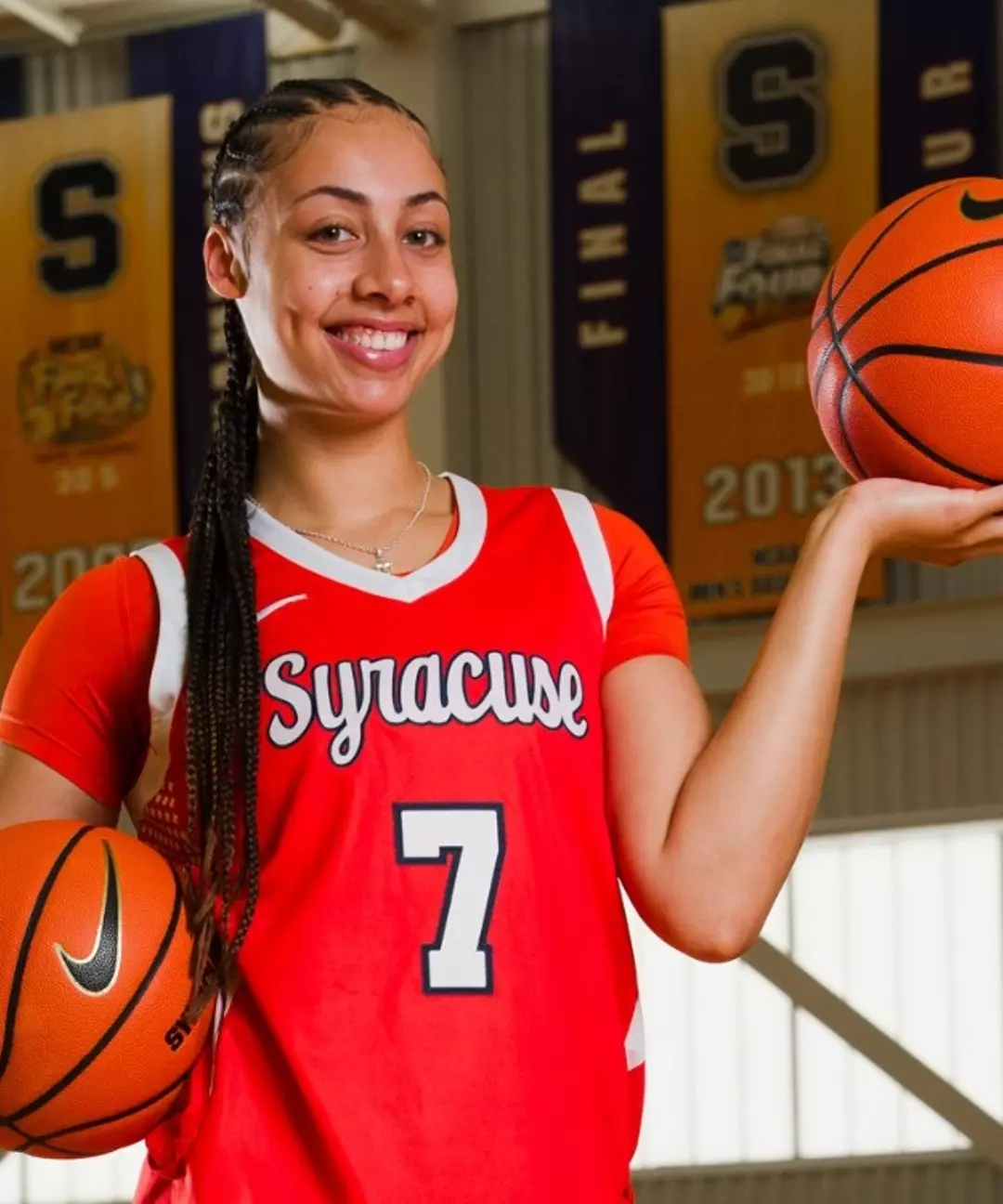 Jaleesa Molina signs with Syracuse