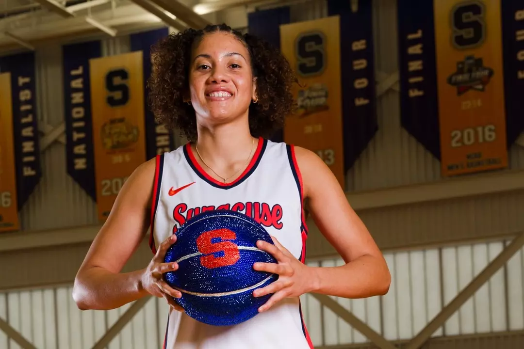 Emely Rodriguez Commits to Cuse