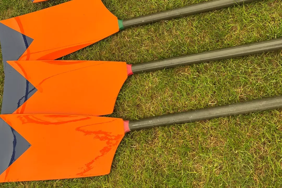 Syracuse Men's Rowing Oars