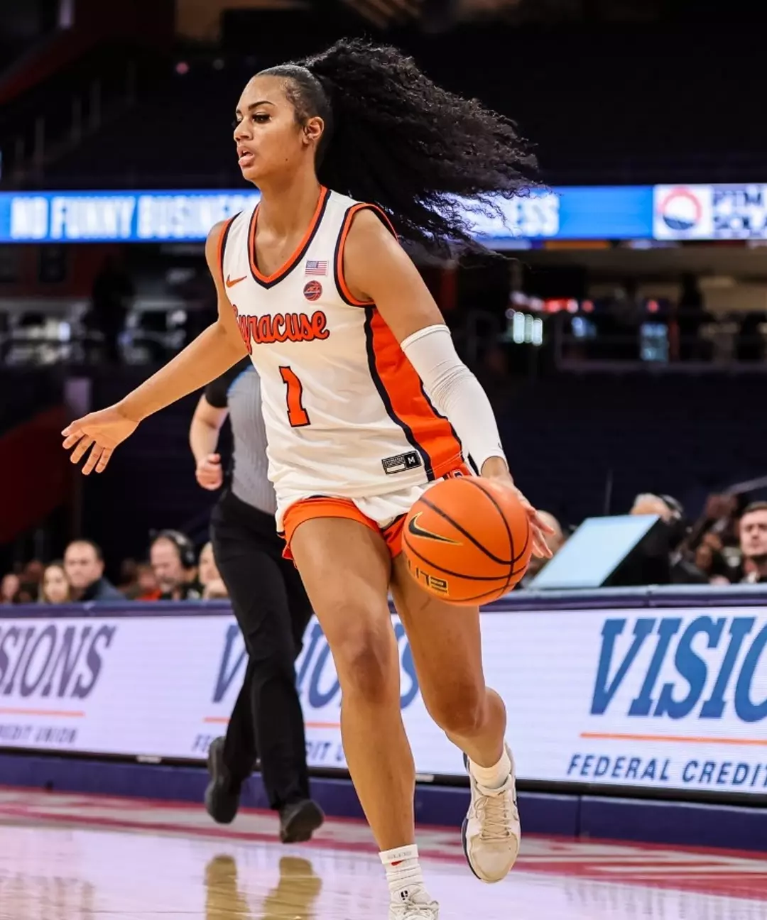 Keira Scott dribbles up the court vs. Daemen