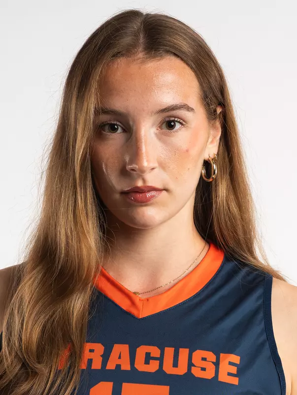 Emma Faerber Headshot
