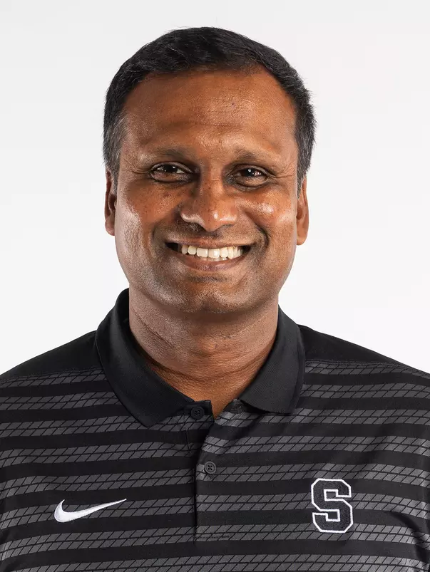 Bakeer Ganesharatnam Headshot