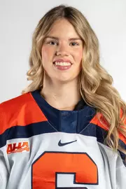 Emma Gnade Head Shot