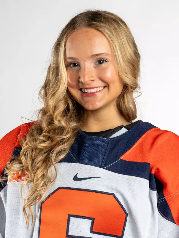 Kendra Raypholtz Head Shot