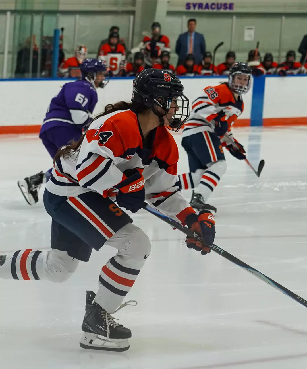 In-game action Syracuse vs. Stonehill