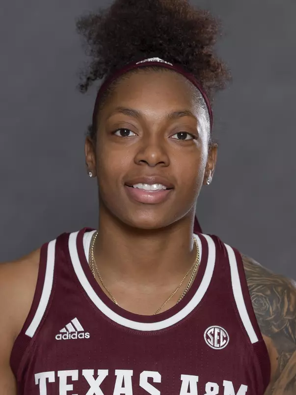 Shambria Washington Head Shot