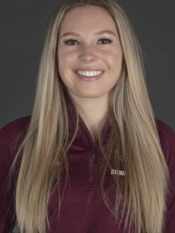 Ariana Gray Head Shot