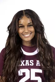 COLLEGE STATION, TX - October 19, 2021 - Guard Keslynn Oxendine #25 of the Texas A&M Aggies during women’s basketball photo day in College Station, TX. Photo By Kate Luffman/Texas A&M Athletics