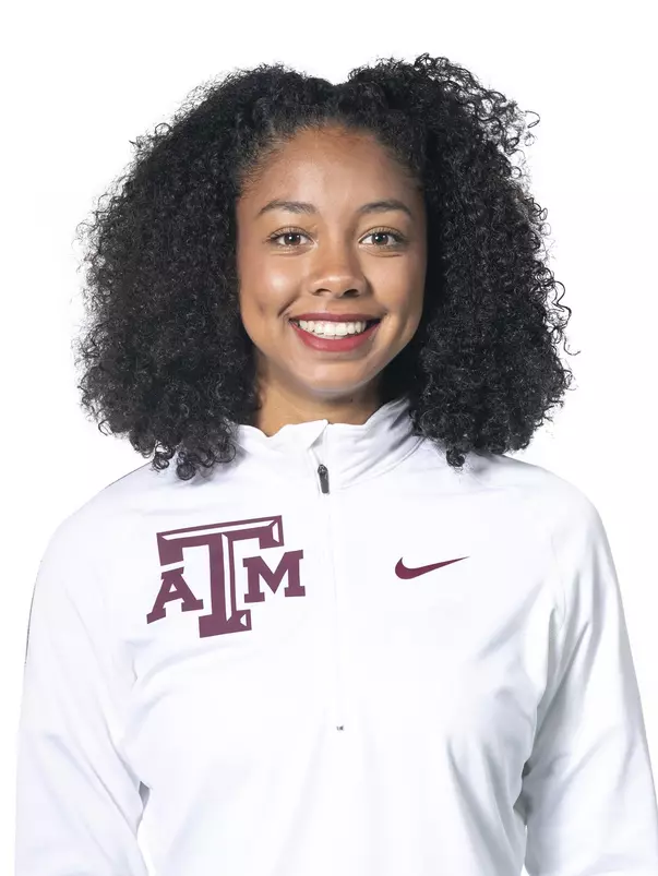 Kim Dow_COLLEGE STATION, TX - 20210927 - Texas A&M Aggies Track and Field Headshot Day
