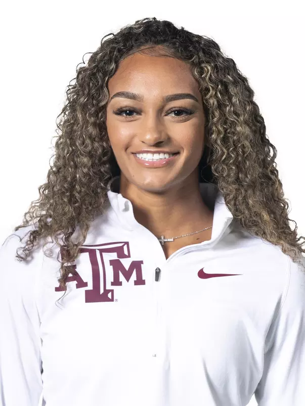 Dominique_Mustin_COLLEGE STATION, TX - 20210927 - Texas A&M Aggies Track and Field Headshot Day