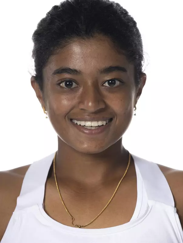 Kayal Gownder Headshot