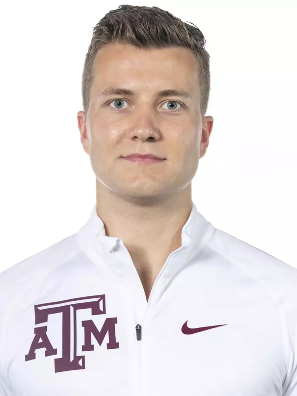 Matt_Treston_COLLEGE STATION, TX - 20210927 - Texas A&M Aggies Track and Field Headshot Day