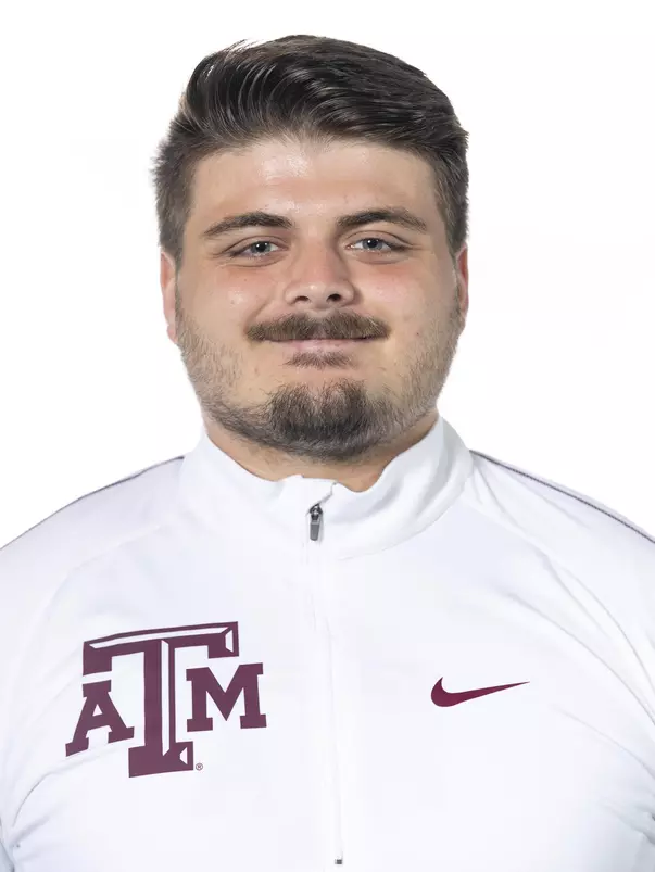Alessio_Pirruccio_COLLEGE STATION, TX - 20210927 - Texas A&M Aggies Track and Field Headshot Day