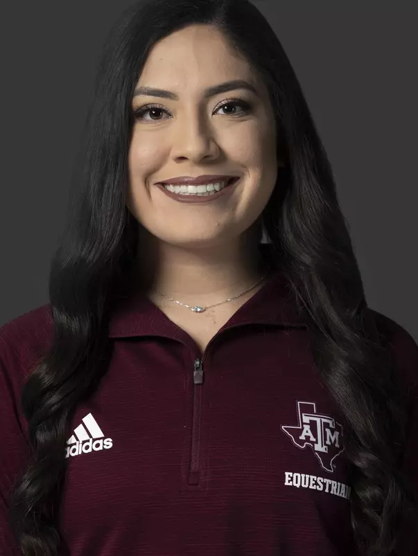 Reanna Santos Headshot